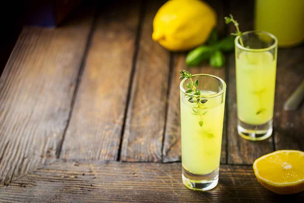 recette du limoncello ou liqueur de citron en Italie