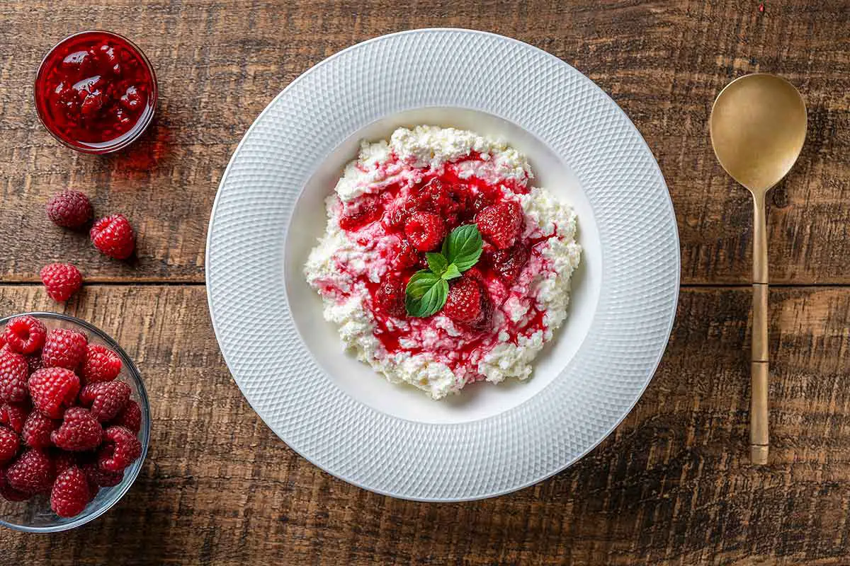 fromage balcn et framboises