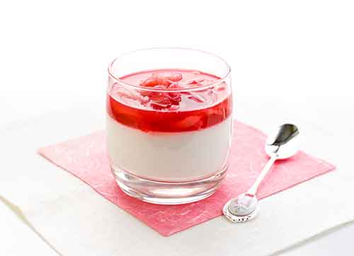 panna cotta à la rhubarbe