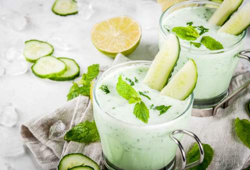 Potage glacé à l’avocat et au lait de coco