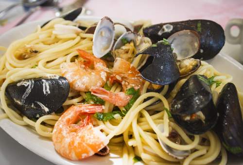 Spaghettis aux moules et crevettes