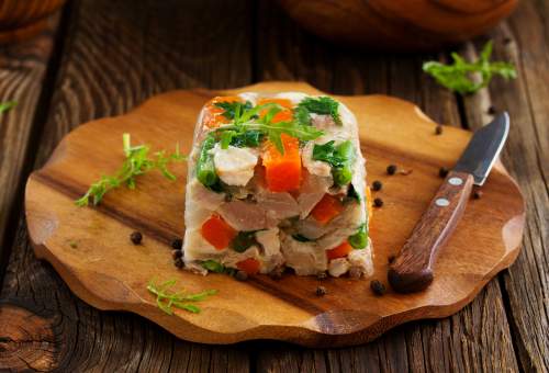 Terrine de tête de veau à la sauce tartare