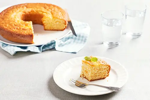 Gâteau moelleux au chocolat blanc