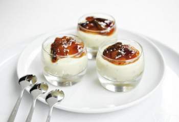 Cheese cake de bleu d'Auvergnes en verrines, confiture de prunes